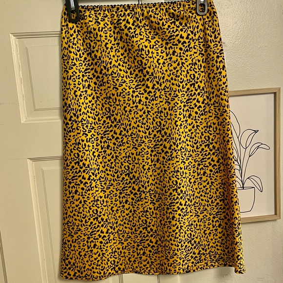 Nordstrom La La Land Straight Pencil Leopard Print Satin Midi Slip Skirt NWT - Picture 2 of 9